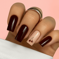 faux ongles cerise