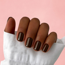 Uñas postizas marrones