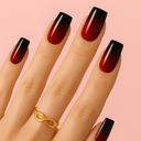 Uñas postizas rojas y negras