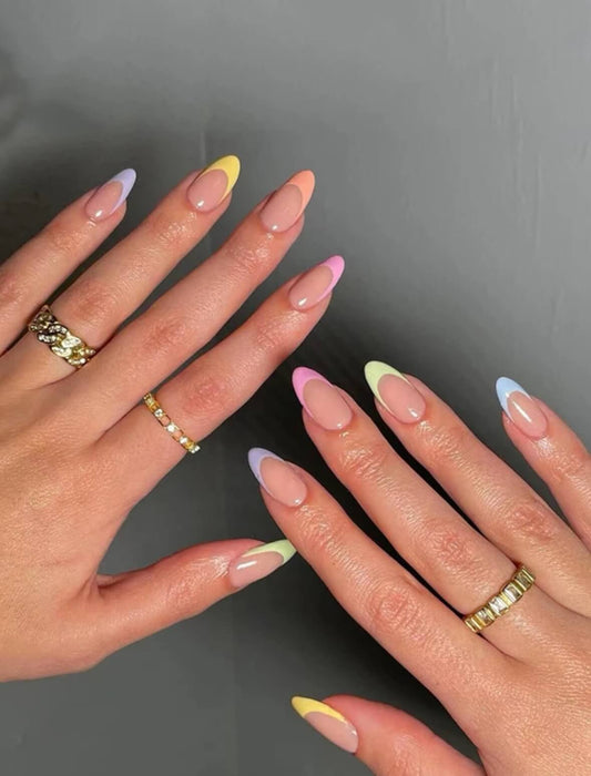 faux ongles multicolores